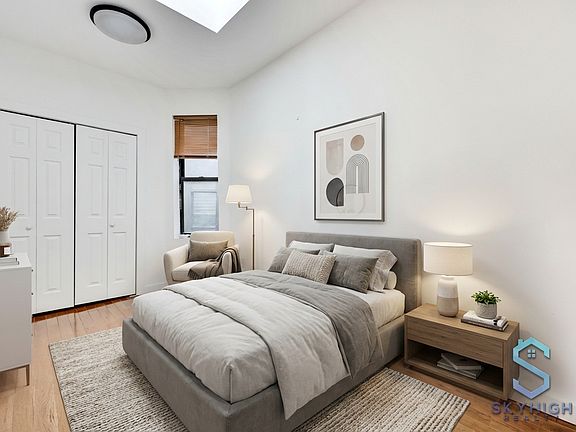 4th image of 479 Warren St APT 4B