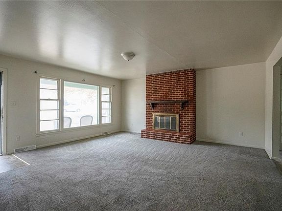 2nd image of 5705 Greeley Ave