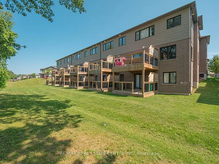 135 Hardcastle Dr #35 — Photo 37