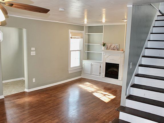 3rd image of 718 7th St