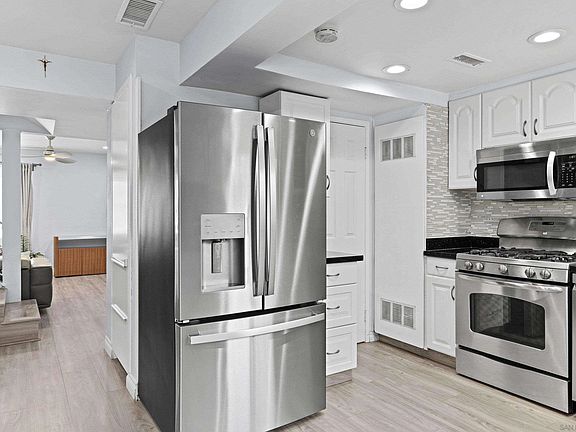 4th image of 8022 Winter Gardens Blvd Unit C