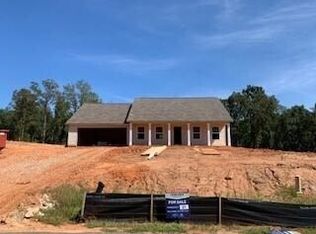 217 Berryman Rd, Hartwell, GA 30643
