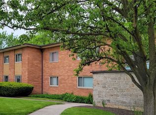 1750 Wagar Rd APT 202, Rocky River, OH 44116
