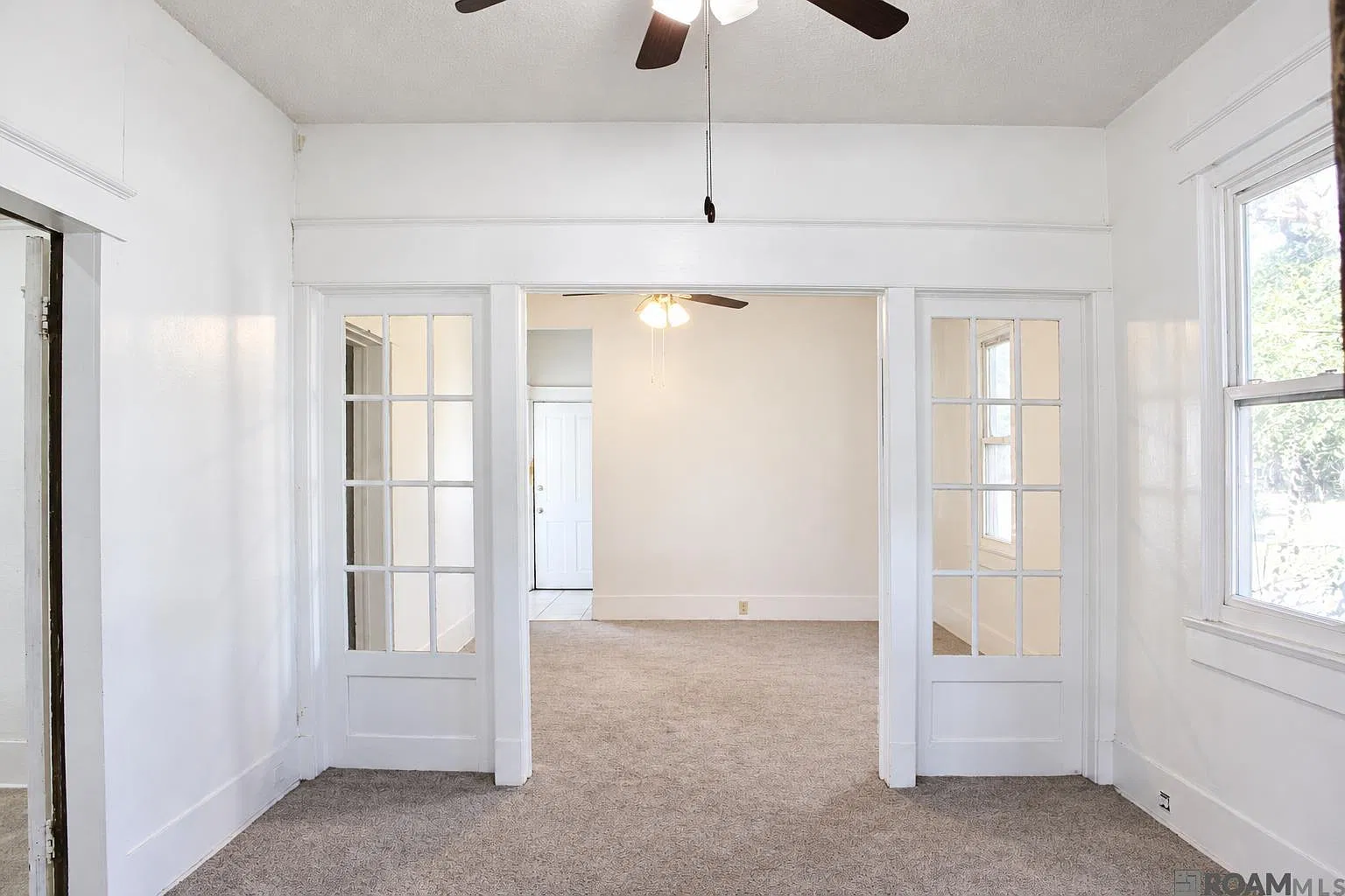 3 bed, 1050 sqft, $1,550 — Photo 2