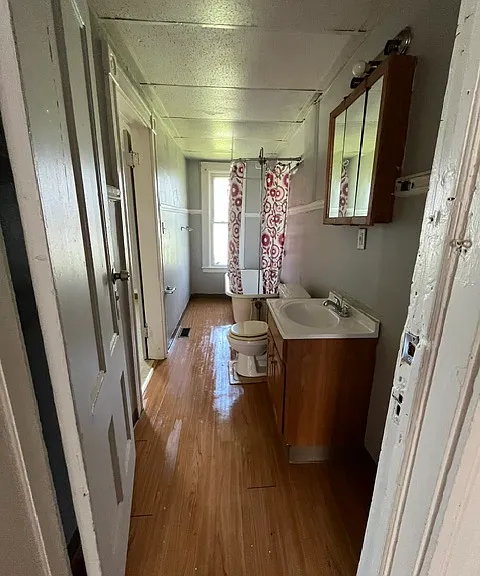 32 Jefferson Ave #2 — Photo 3