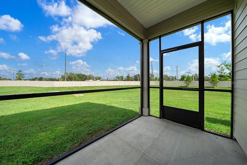 3 bed, 2.5 bath, 1828 sqft, $1,850 — Photo 4
