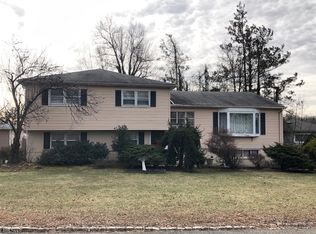 29 W Korwel Cir, West Orange, NJ 07052
