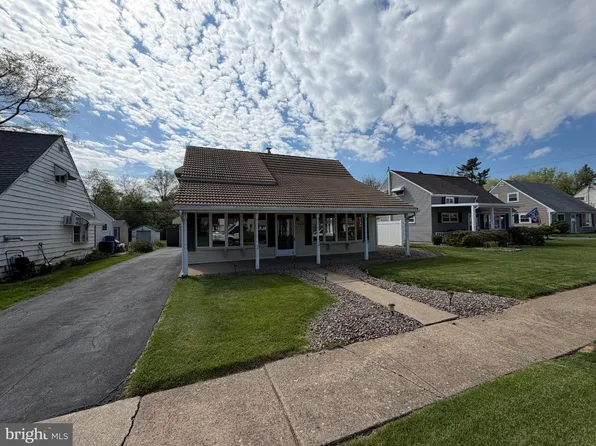 704 El Hatco Dr, Temple, PA 19560