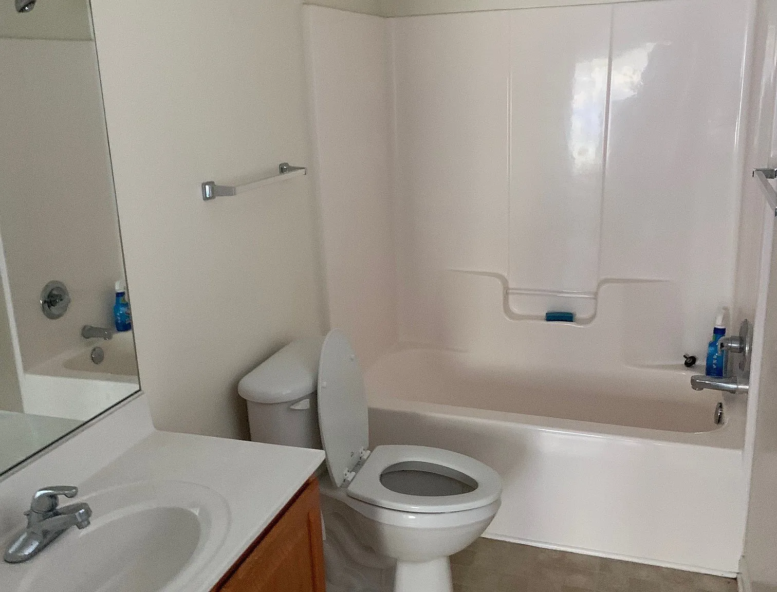 2 bed, 900 sqft, $1,250 — Photo 4