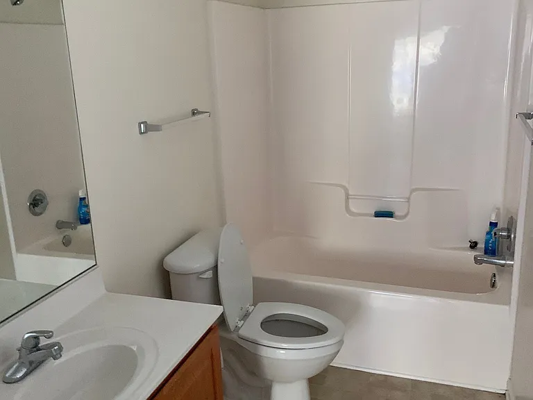 819 Belmont Dr #1A — Photo 4