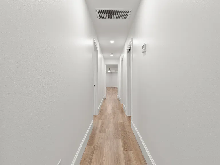 52055 Lockwood Dr — Photo 20