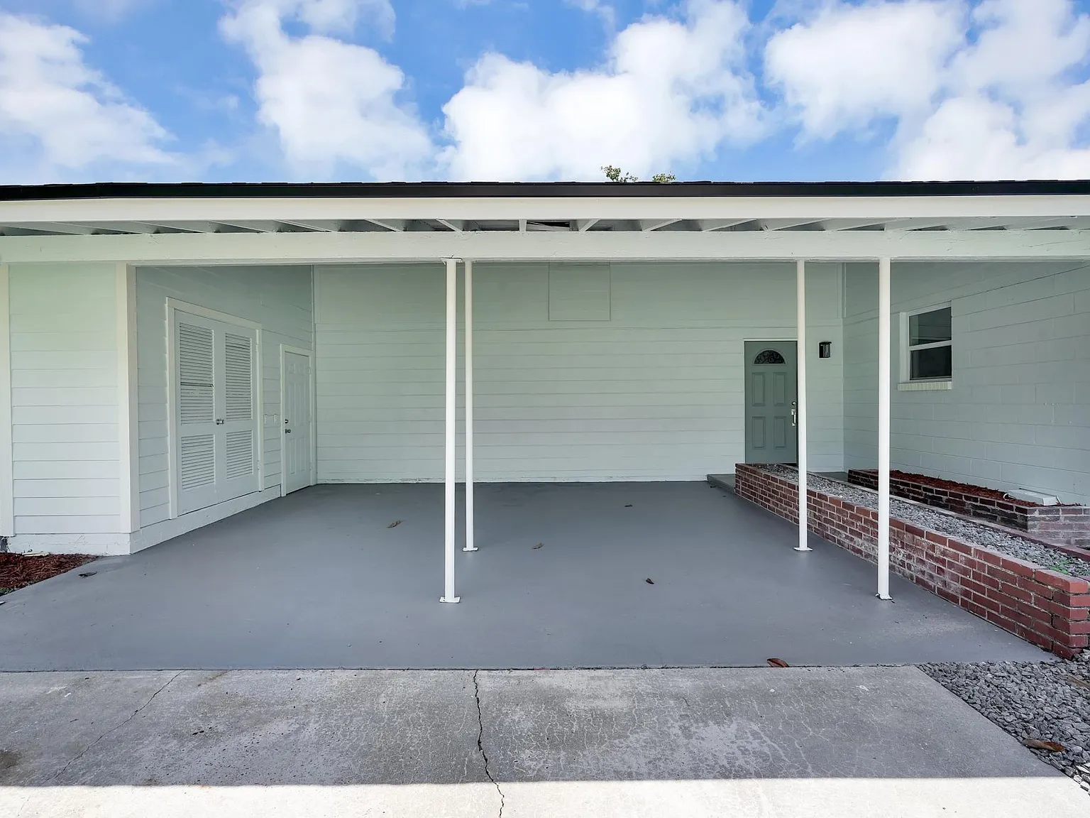 3 bed, 1712 sqft, $2,495 — Photo 3