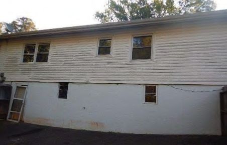 3rd image of 2329 Sylvania Ave