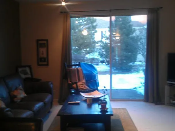 263 Camel Bend Ct #2, Schaumburg, IL 60194