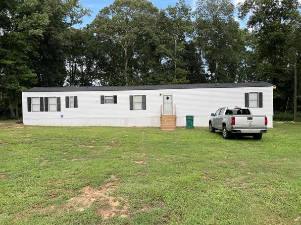 4925 Camden Hwy, Dalzell, SC 29040