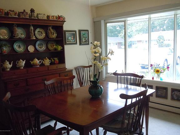 4th image of 520B Portsmouth Dr #100B