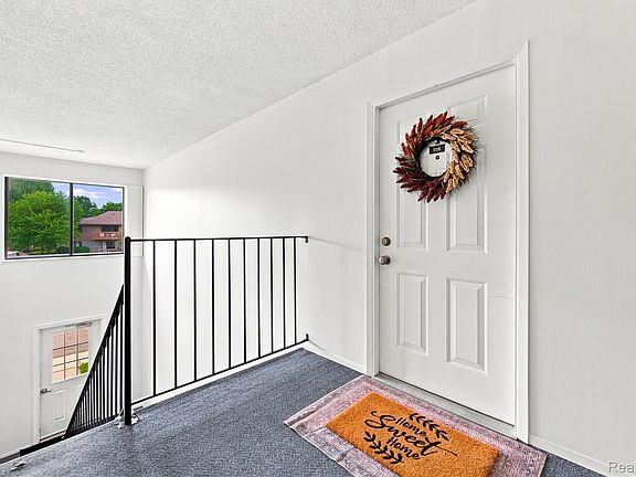 3rd image of 1116 Hillcrest Dr