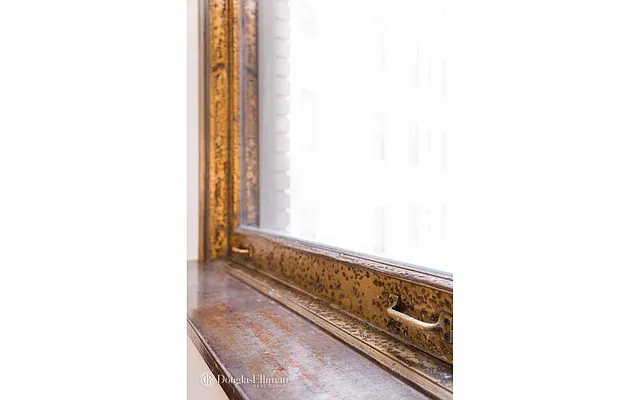 Rented by Douglas Elliman | media 22