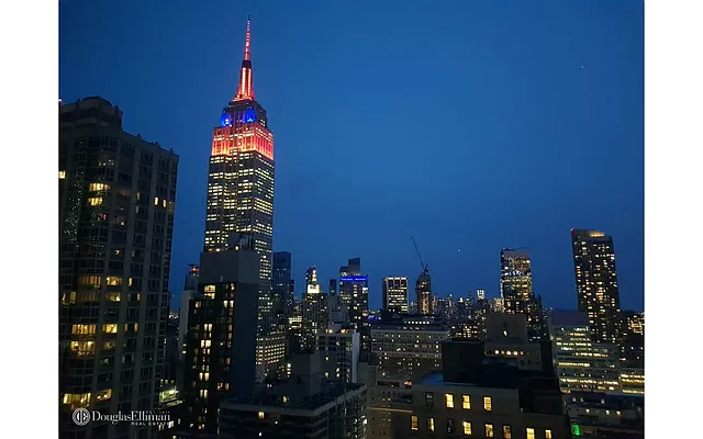 Sold by Douglas Elliman | media 18