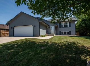 5110 NE Wallace Ln, Topeka, KS 66617