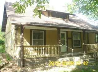 702 W 1st St, Mountain Grove, MO 65711