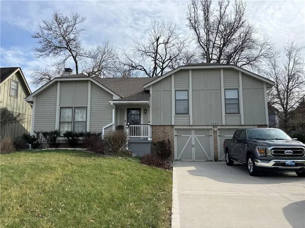 7805 W 114th Ter, Overland Park, KS 66210