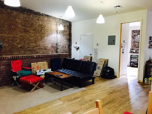 Rented by null | media 38