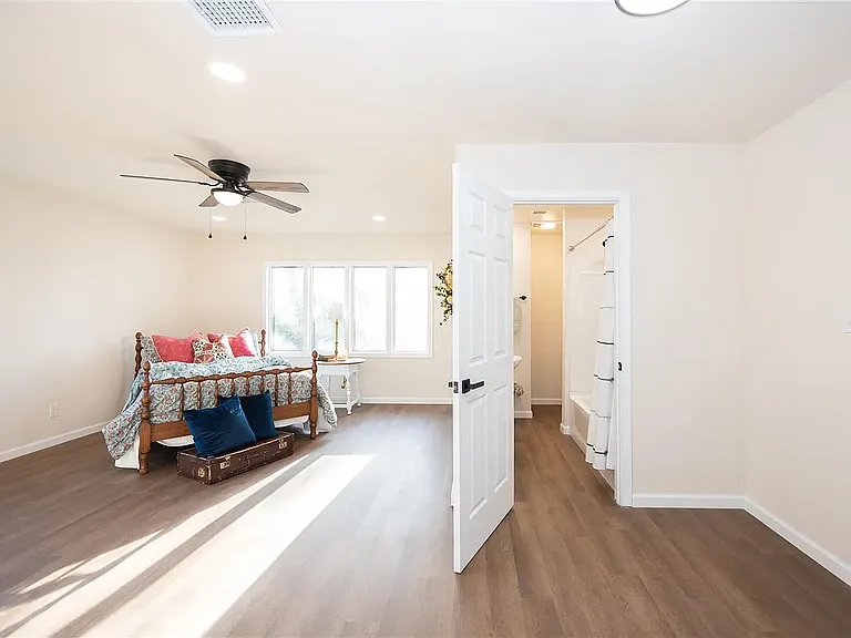 7359 E Lake Rd — Photo 18