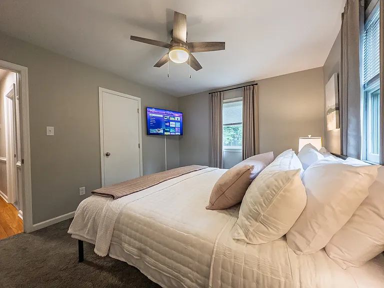 7205 John Elizabeth Pl — Photo 34