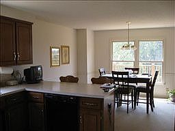 5th image of 240 Blair Dr