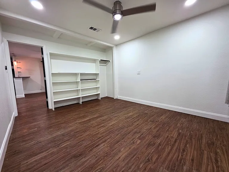 217 Adrian Dr #219 — Photo 9