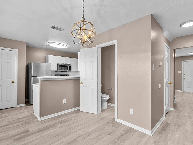 105 Green Isle Ave #120 — Photo 7