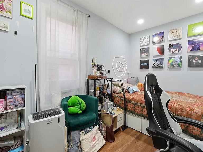 17 Troy St #2 — Photo 22