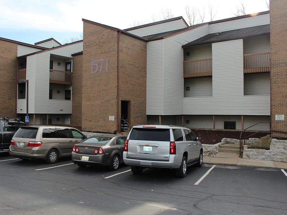 1st image of 1571 W Pond Dr APT 13