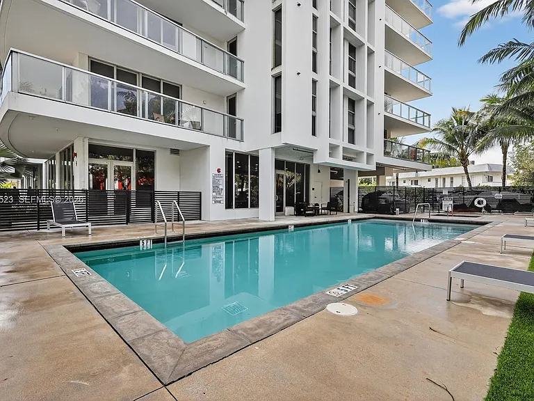 13800 Highland Dr #308 — Photo 1