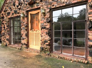 3925 White Settlement Rd, Fort Worth, TX 76107