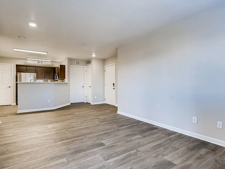 Nash Springs Apartments — Photo 10