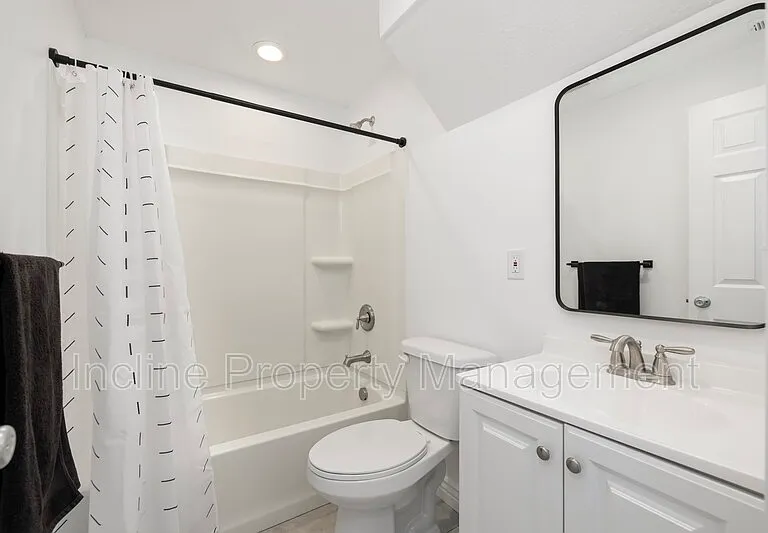 4113 W Cheltonham Way — Photo 9