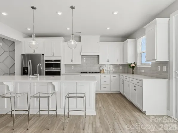 3309 Treble Ct, Charlotte, NC 28262