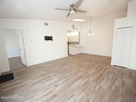 3rd image of 1942 Quail Ridge Ct APT 504