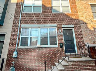 1114 Greenwich St, Philadelphia, PA 19147