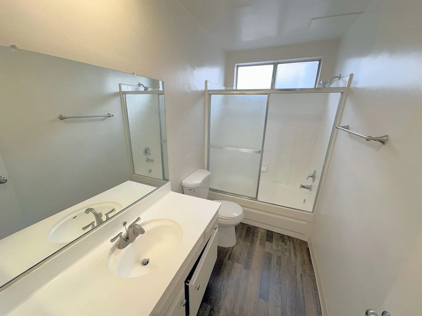 5035 Coldwater Canyon Garden — Photo 4