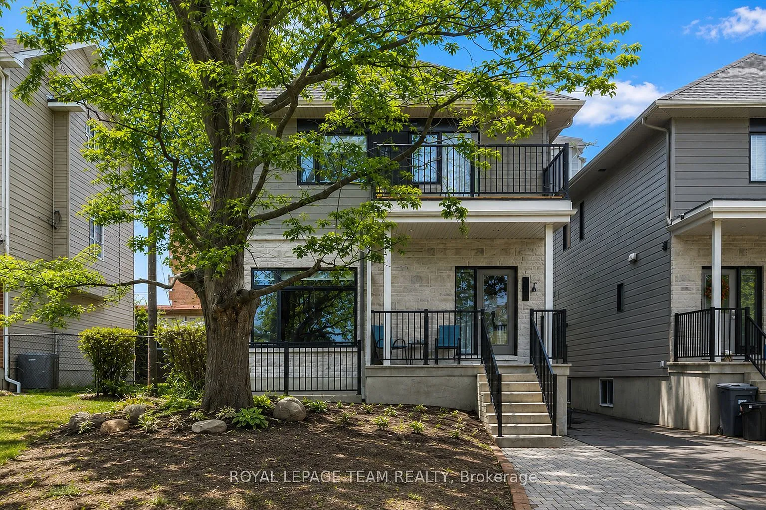 3 bed, $2,900 — Photo 1