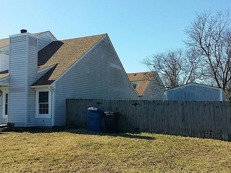3800 Buchanan Dr — Photo 3
