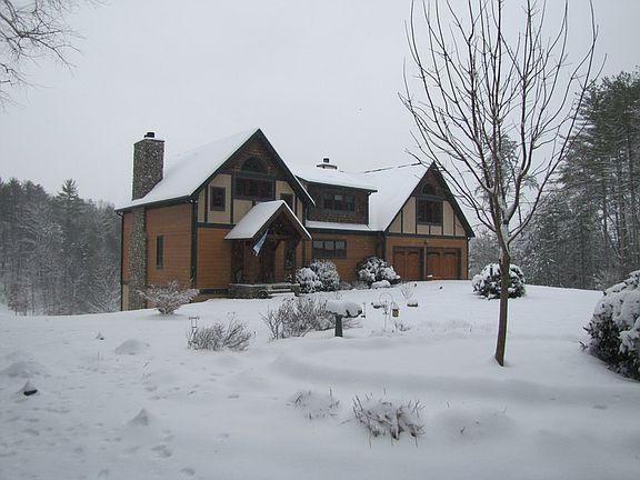 2-13-14 snow : 6 inches of snow makes you feel all warm by any of three fireplaces.