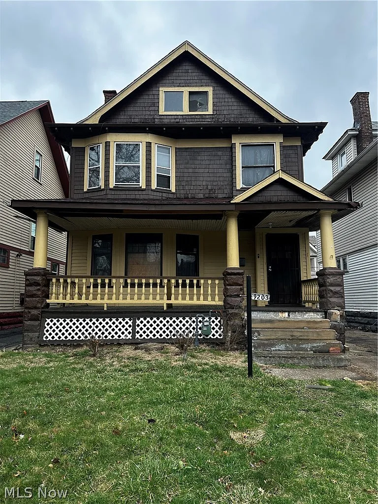 9203 Columbia Ave photo 1