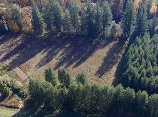 3 Evans Ln, Leaburg, OR 97489