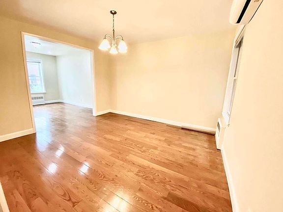 2nd image of 36-12 Ditmars Blvd #2R