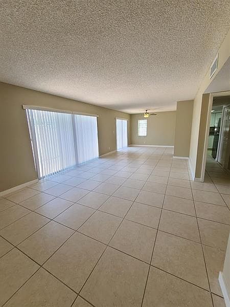 1st image of 3201 Bayview Dr APT D