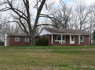 4036 Robinson Rd, Newton, NC 28658